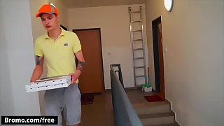 (jamie owens) delivers the pizza in the on target moment (jerom)e is horny wants to masturbate - bromo