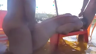 Metendo no cu do branquinho na praia