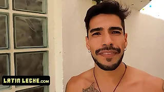 Snorkeling turns to hardcore fucking