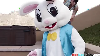 Tattooed stud barebacks costumed bottom until spraying jizz