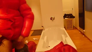 Plan cam doudounes rouges pop pisse trot