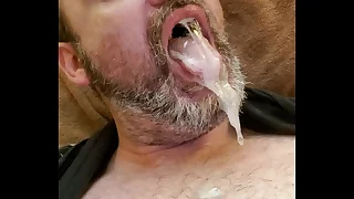 Cumlord blowy bubbles with a mouthful of glop