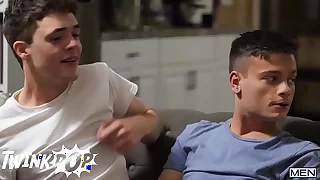 Stepbrothers ryan bailey & troye dean close by each other handjob under the sheet up ahead of their stepdad - twinkpop