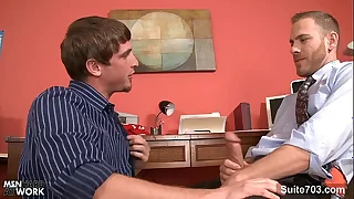 Rip-roaring gay gives voiced sex